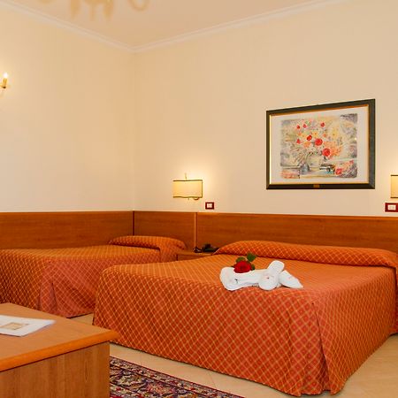 Hotel Centrale Spa & Relax アルカモ エクステリア 写真
