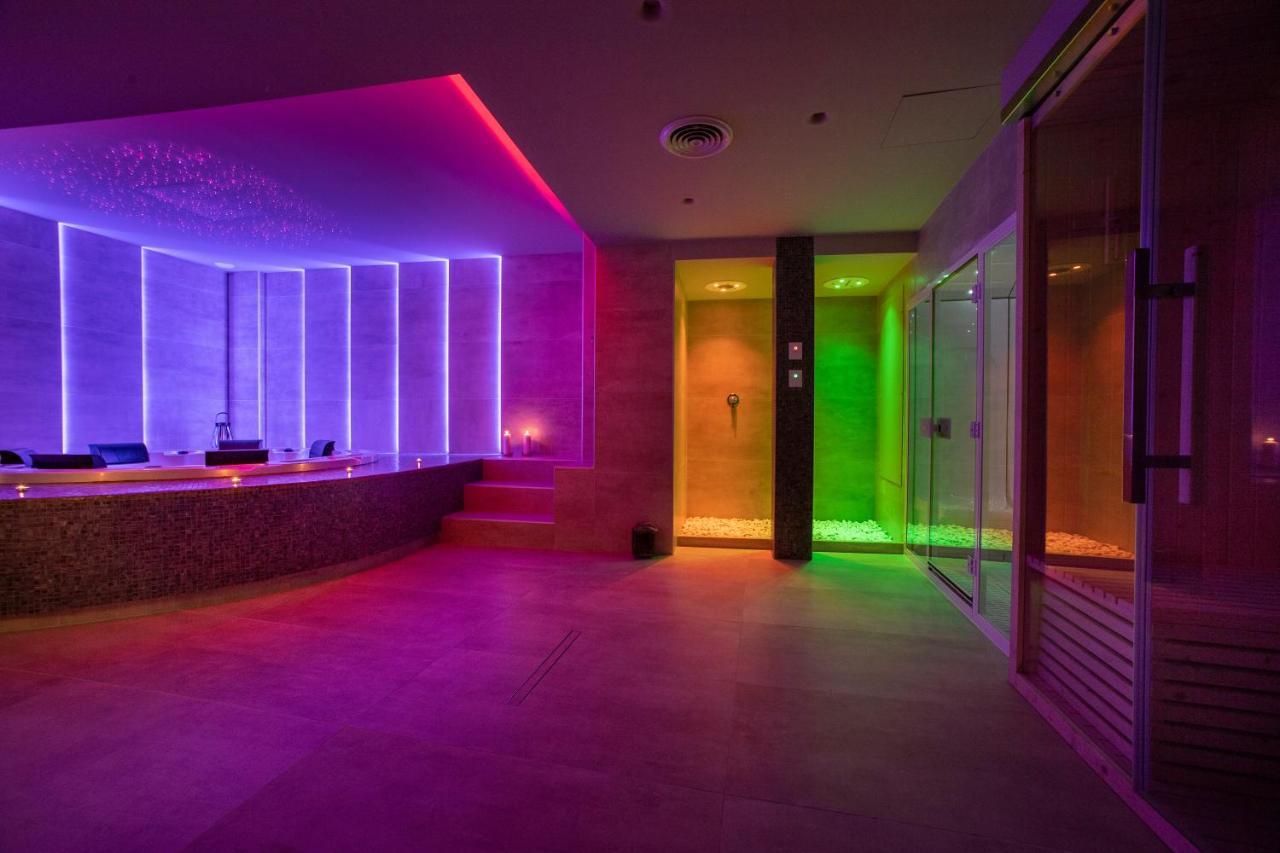 Hotel Centrale Spa & Relax アルカモ エクステリア 写真